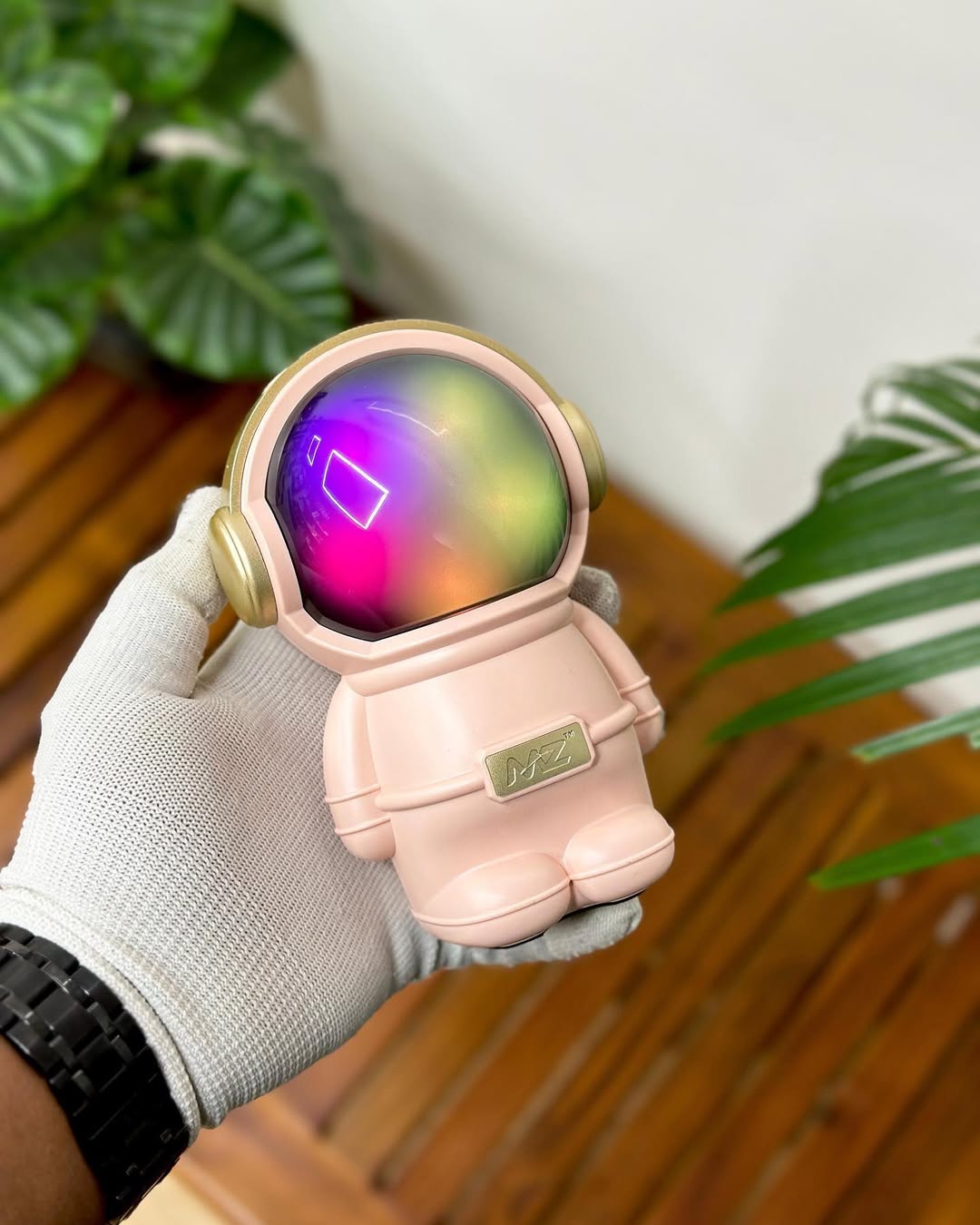 View MZ M6 Bluetooth Spekar - Image 3 | Reseller Bazzar MZ M6 Bluetooth Spekar - Image 3 in Churu