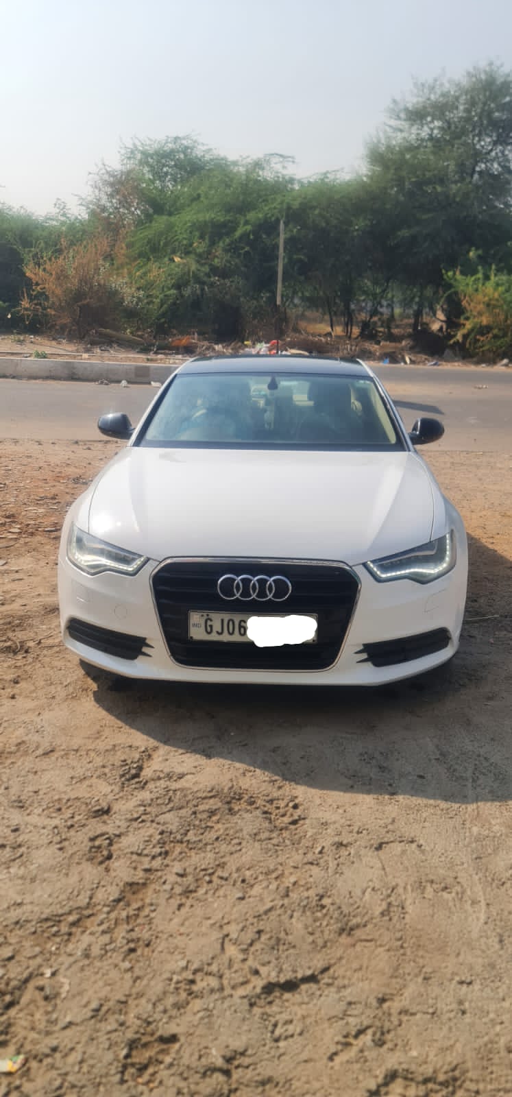 View Four wheeler - Image 1 | Reseller Bazzar Four wheeler - Image 1 in Vadodara