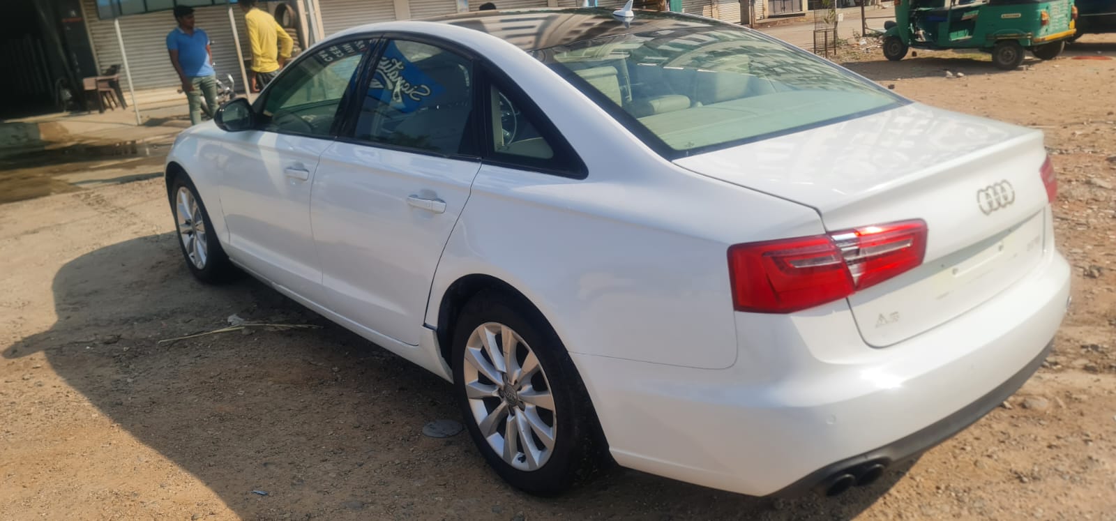 View Four wheeler - Image 3 | Reseller Bazzar Four wheeler - Image 3 in Vadodara